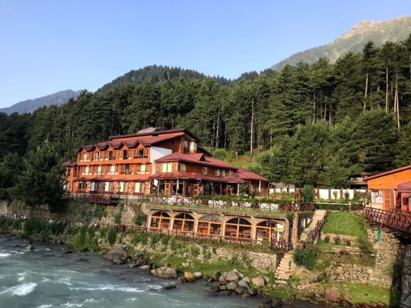 Kashmir Couple Tour Packages - Image 6