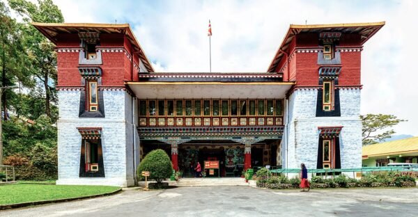 Honeymoon in Himalayas - Image 5