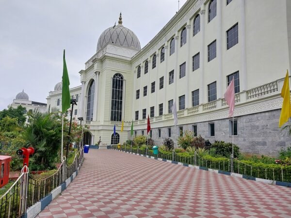 Hyderabad Vacation Places - Image 3
