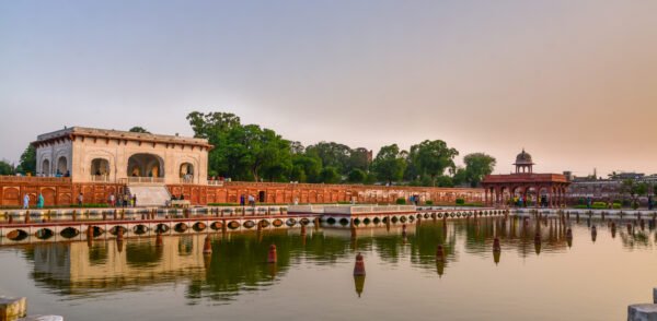 8Days Kashmir Honeymoon Trip Packages - Image 4