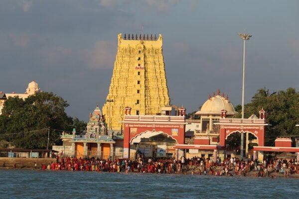 Kashi & Rameshwaram Temple Tour Packages - Image 4