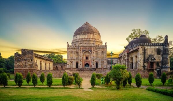 Delhi & Agra Trip Packages - Image 2